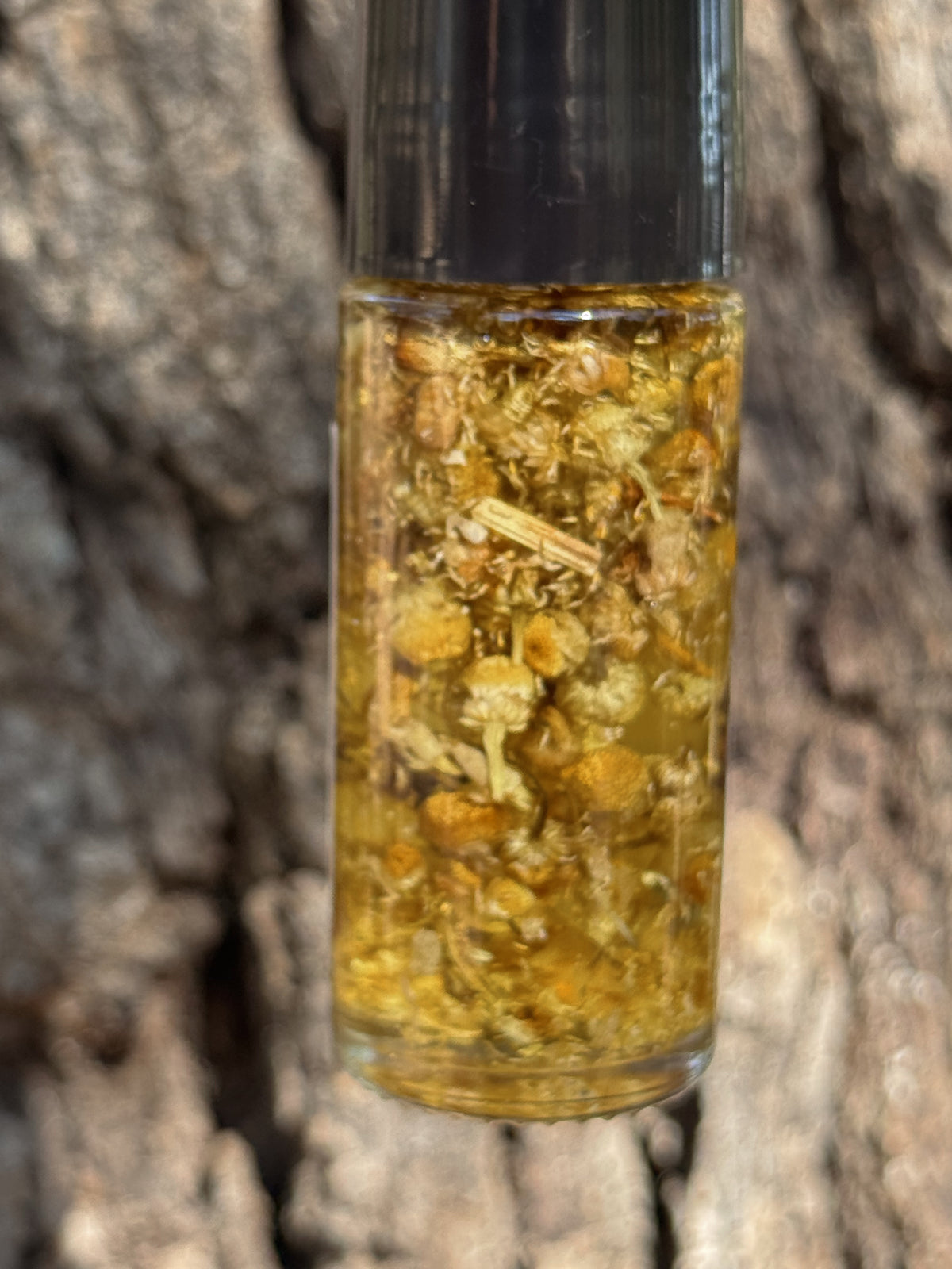 tend | castor + chamomile flower roller